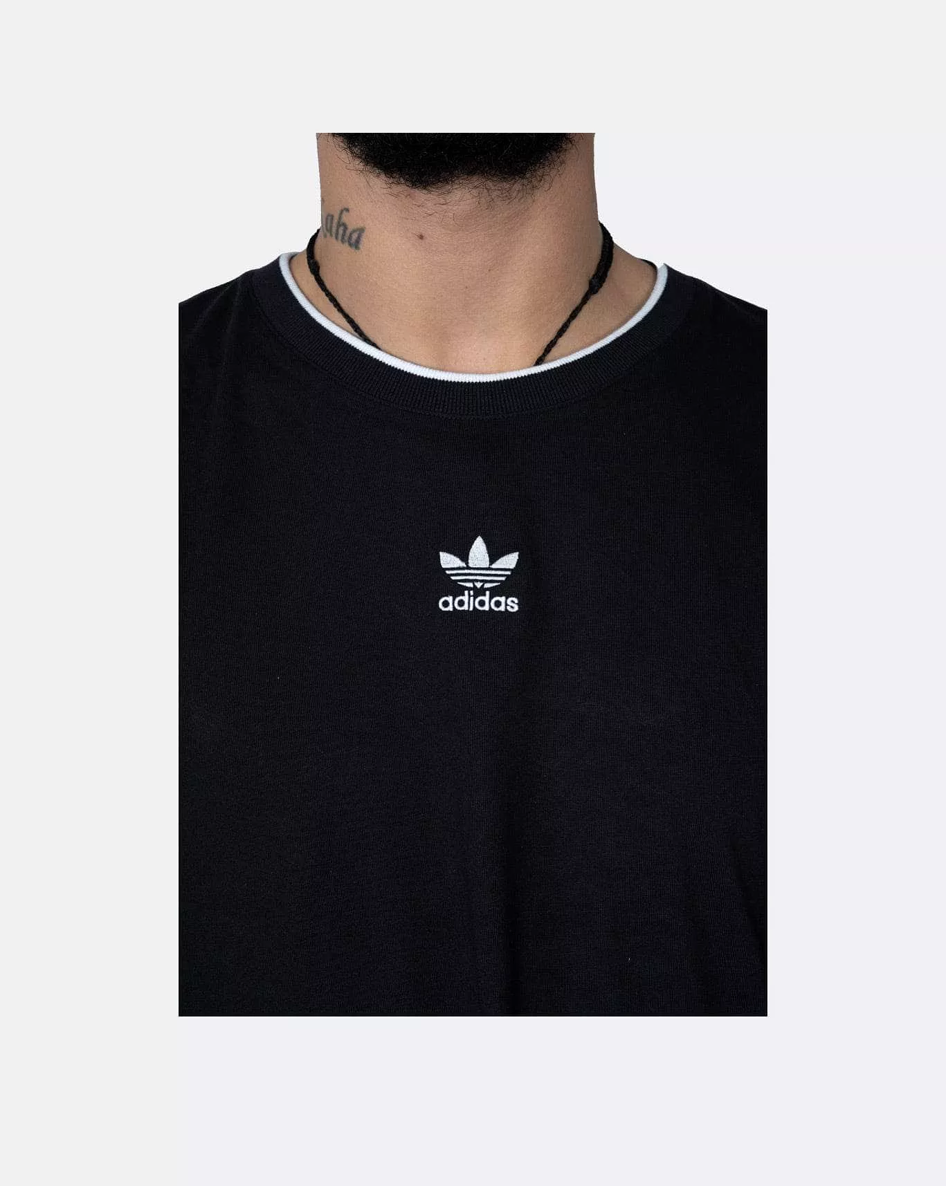 adidas ess tee