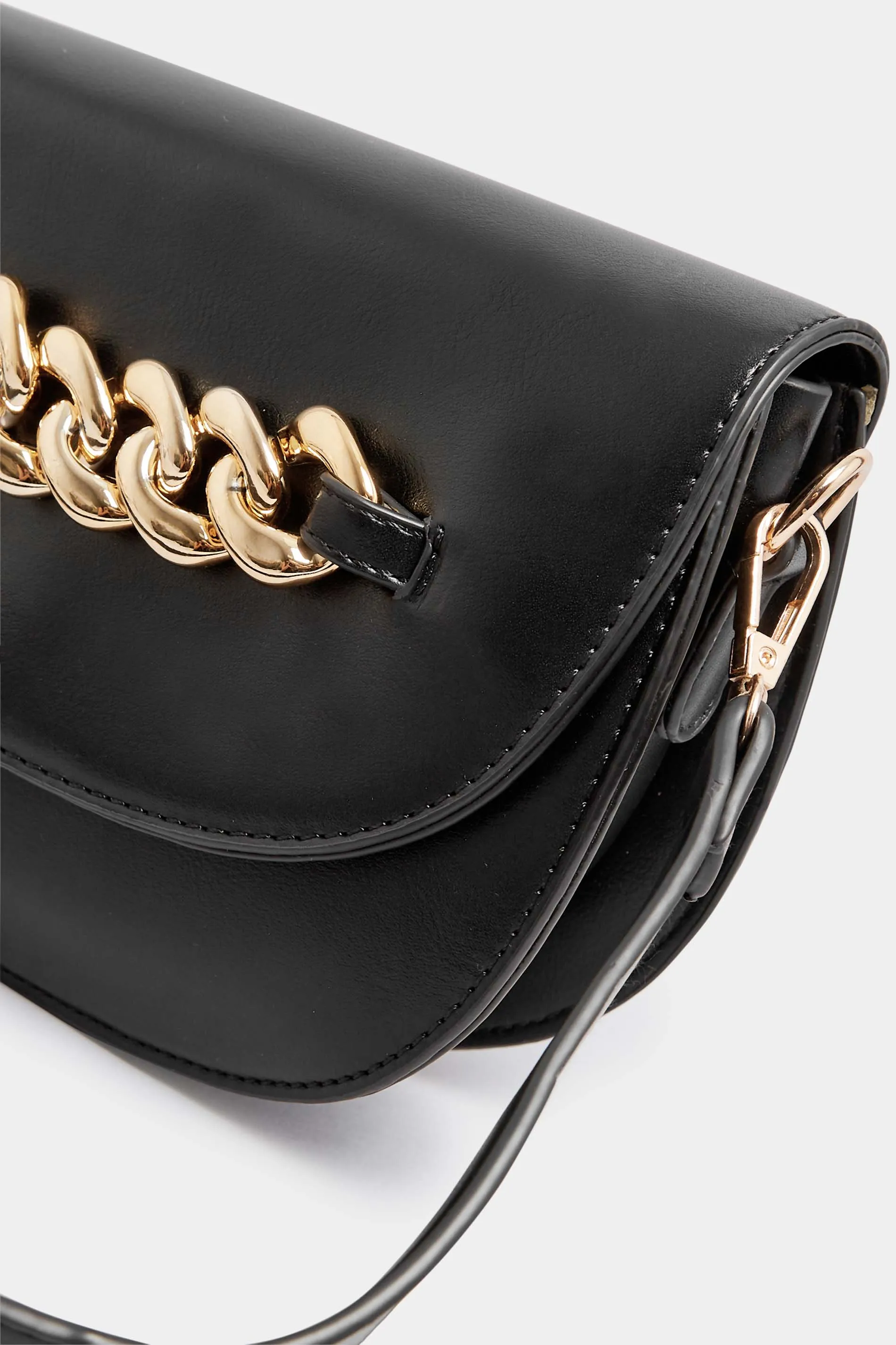 Black Chain Detail Shoulder Bag