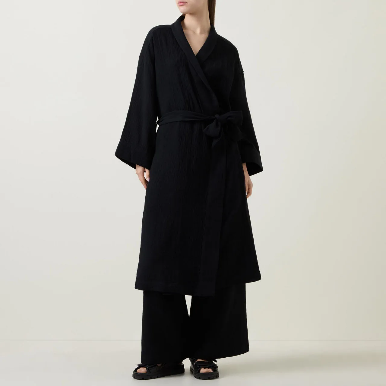 COTONE COLLECTION The Sustainable Edit Wind Down Robe - Black