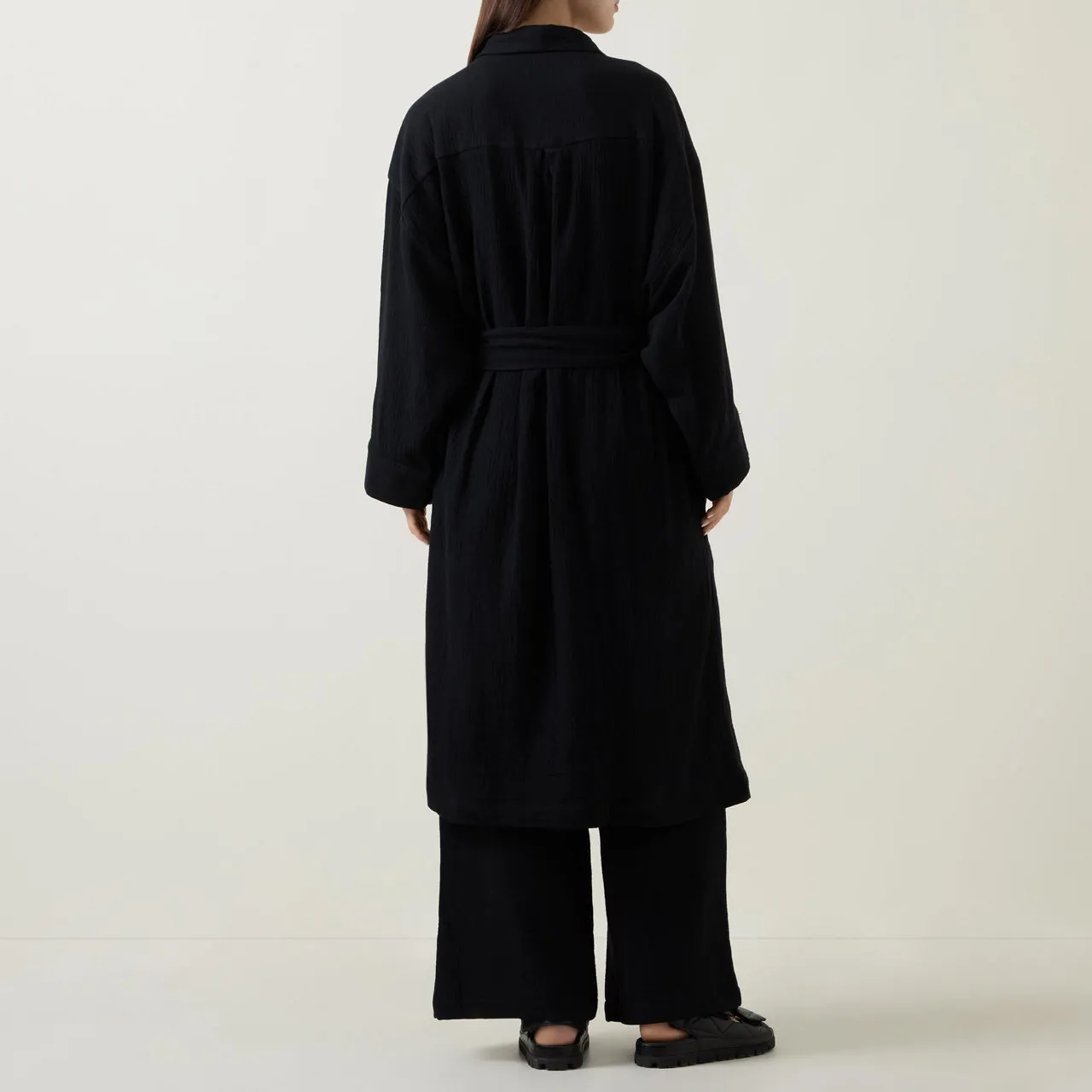 COTONE COLLECTION The Sustainable Edit Wind Down Robe - Black