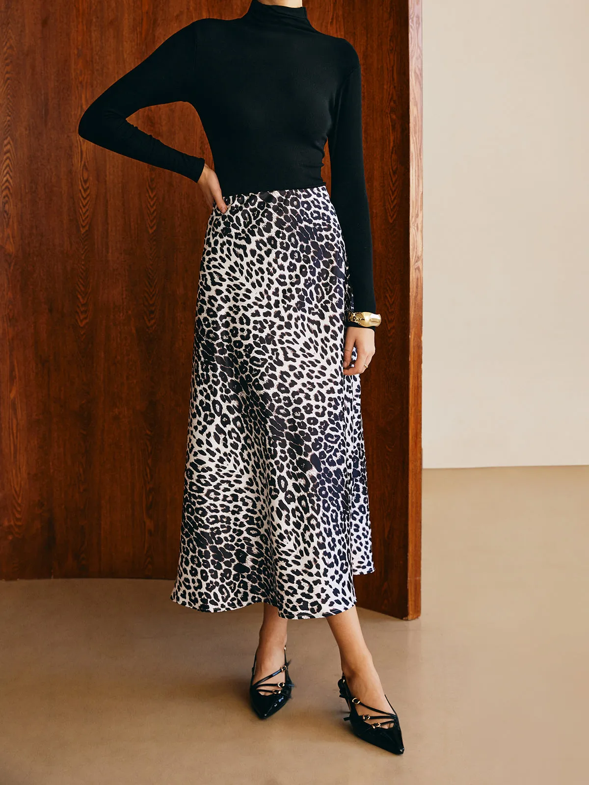 Leopard Printed Midi Skirt