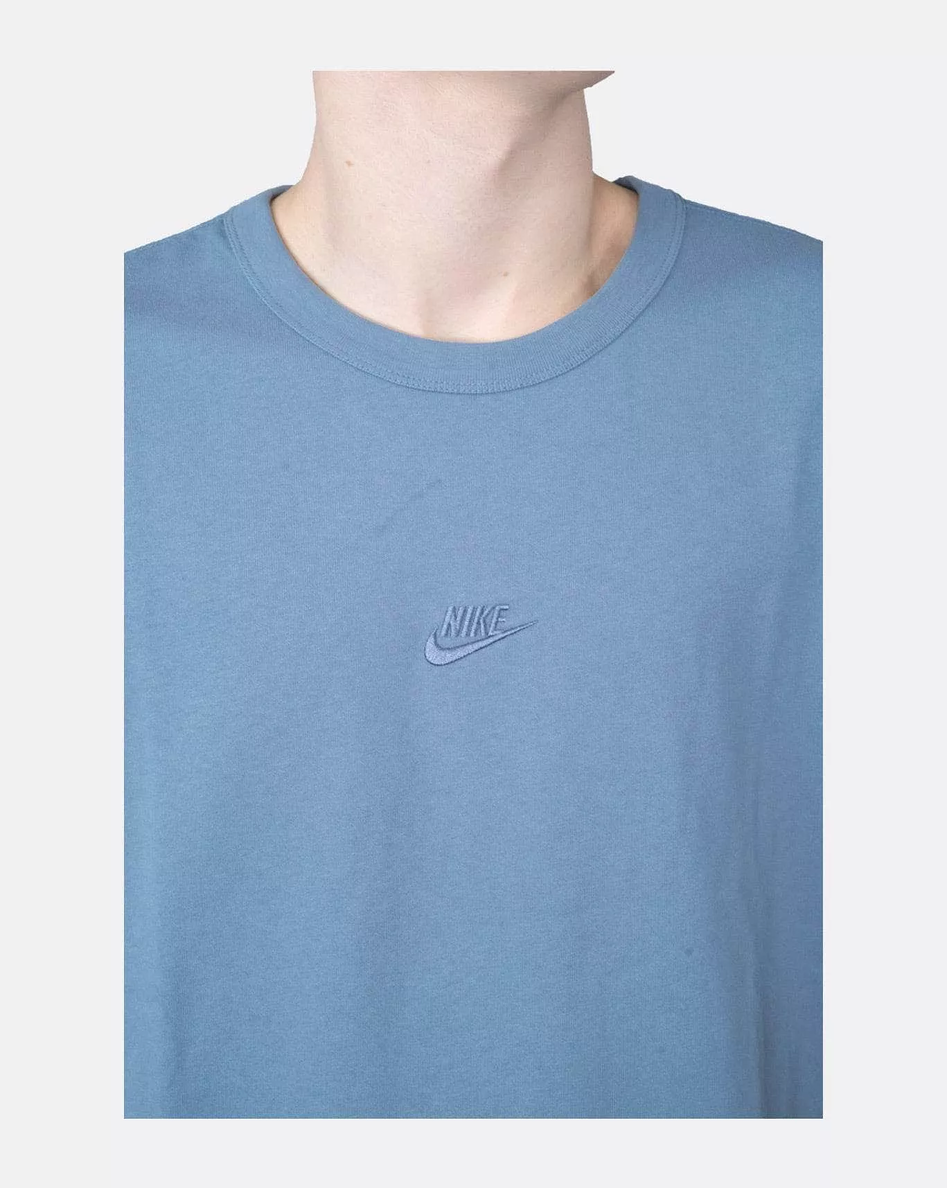 Nike Sportswear Premium Essential Sust Tee