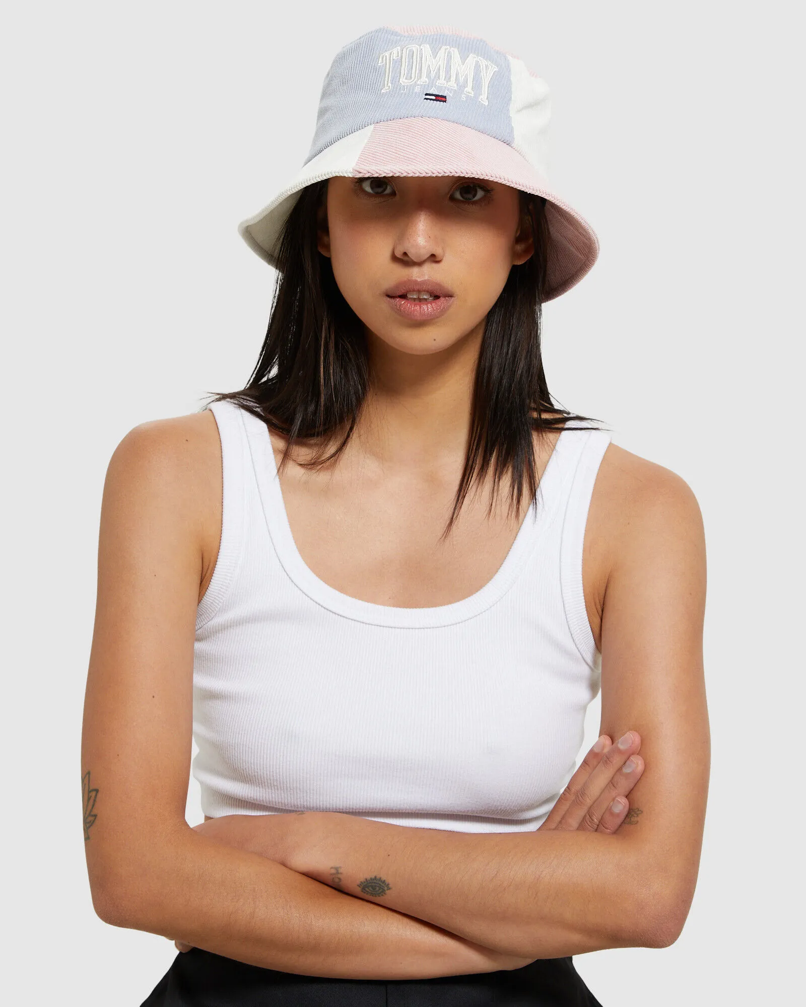 Tommy Jeans ABO TJW College Bucket Hat Afterglow Colour Block White/Blue/Pink