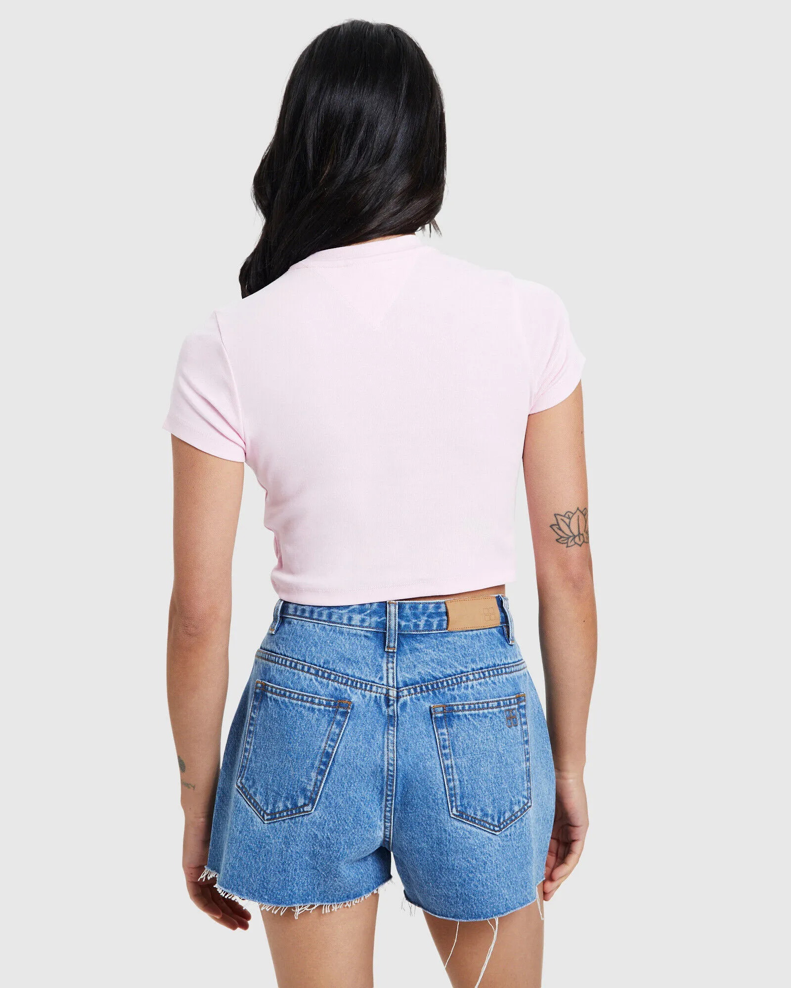 Tommy Jeans TJW Baby Crop Tiny Tommy Tee Romantic Pink