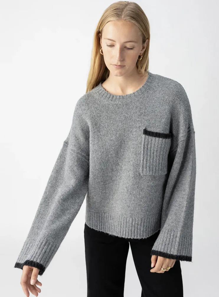 UPTOWN GIRL SWEATER