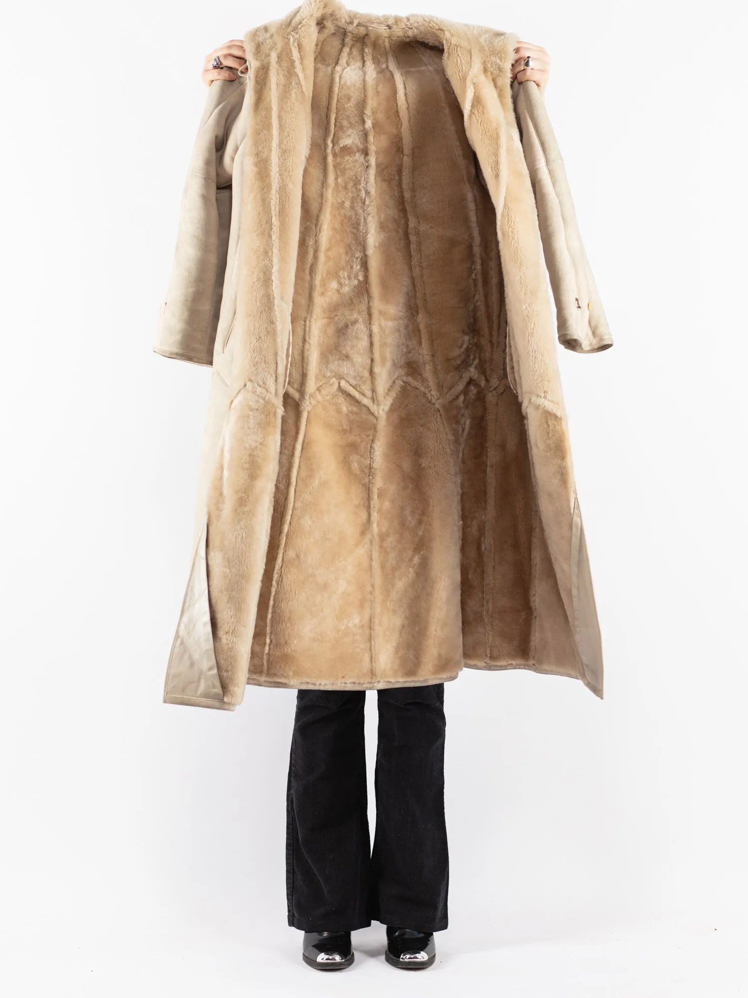 Vintage 70's Women Hooded Sheepskin Long Coat in Beige