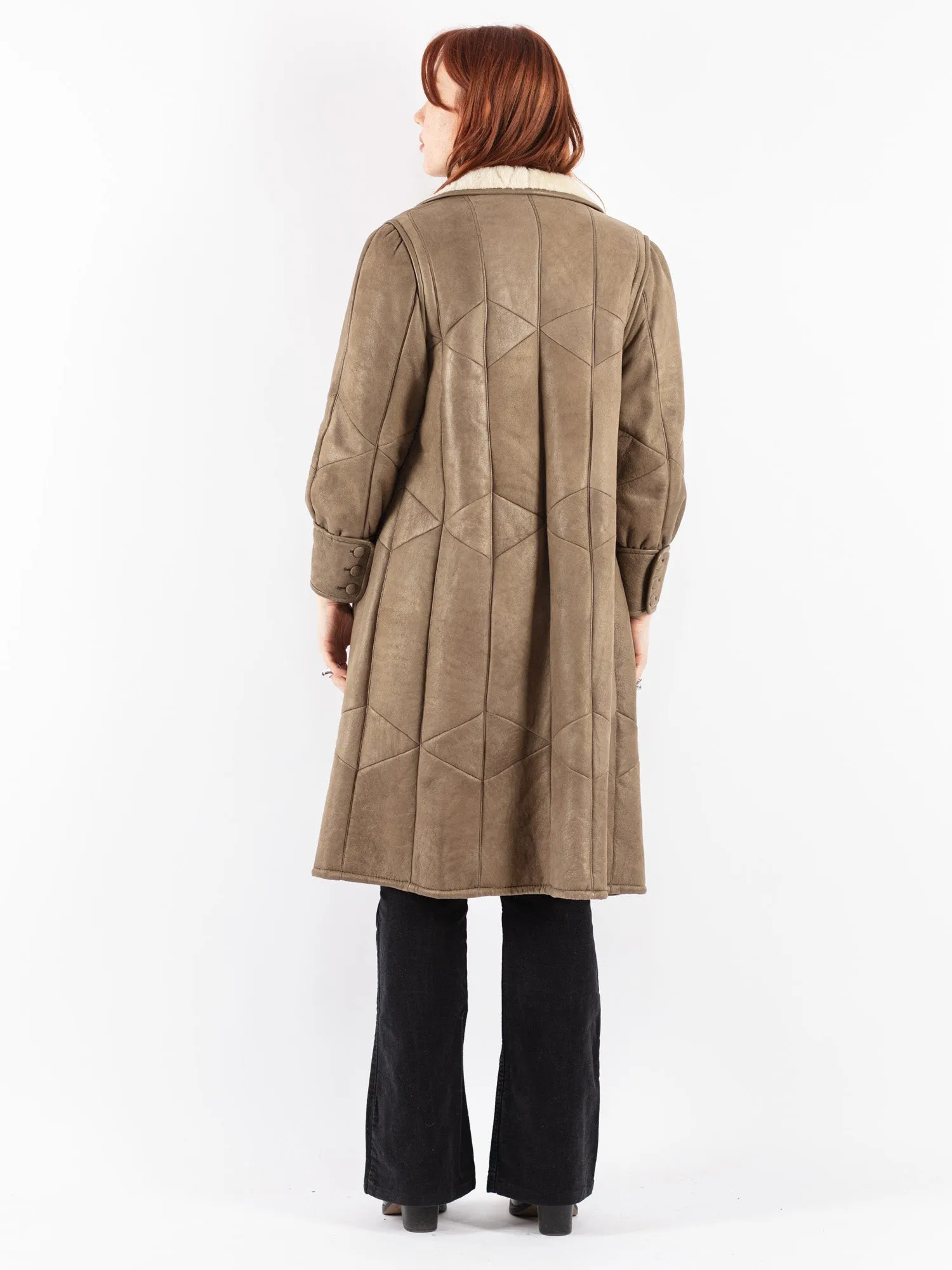 Vintage 70's Women Sheepskin Coat in Beige