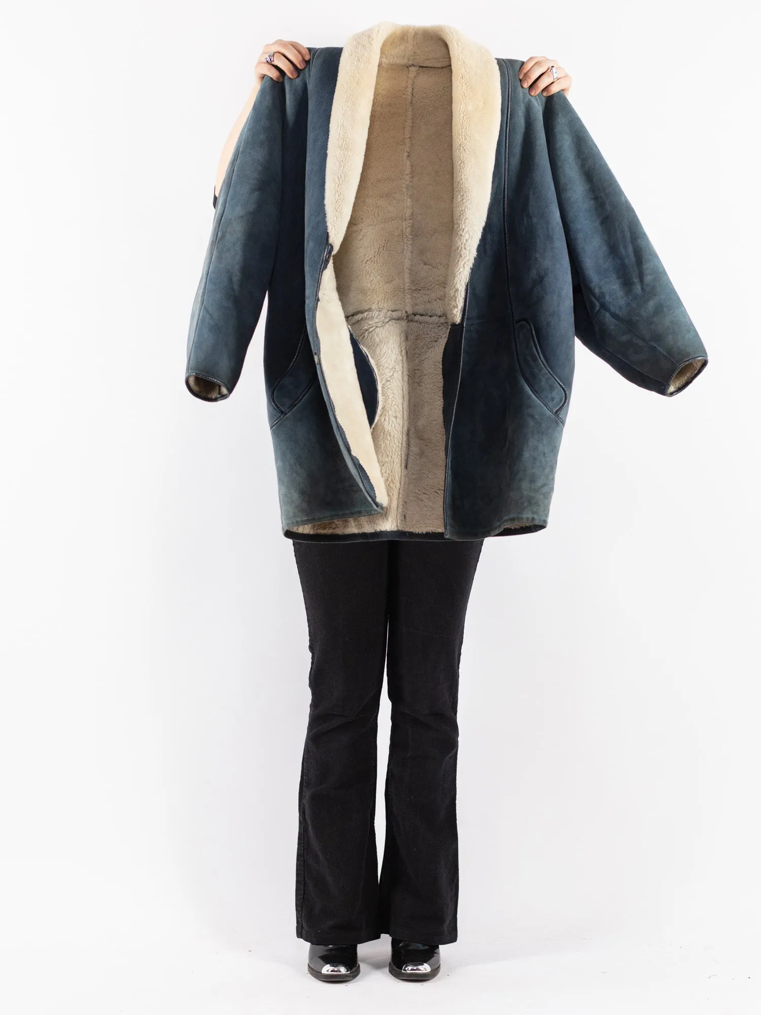 Vintage 80's Women Sheepskin Coat in Blue