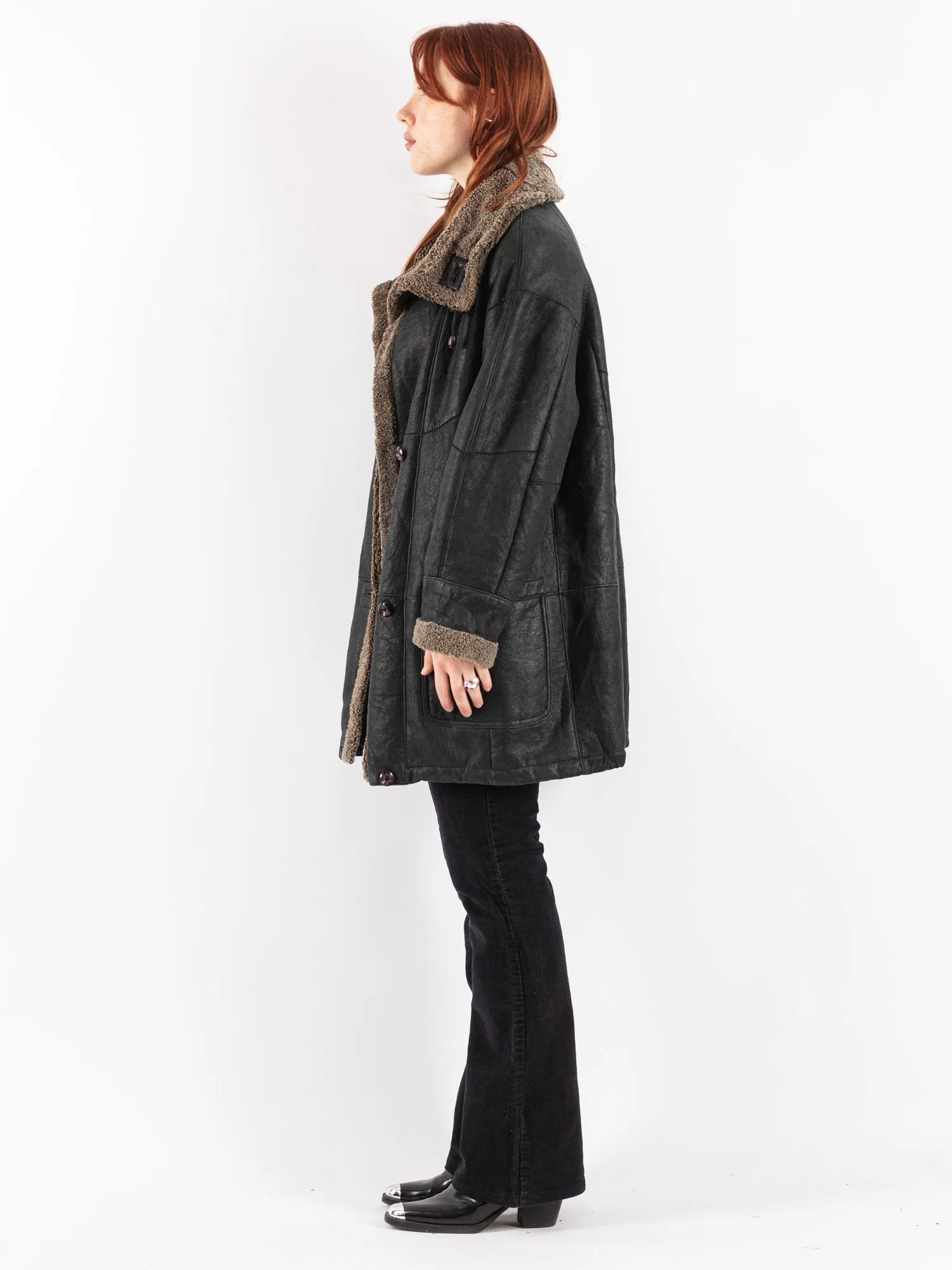 Vintage 90's Women Sheepskin Coat in Black