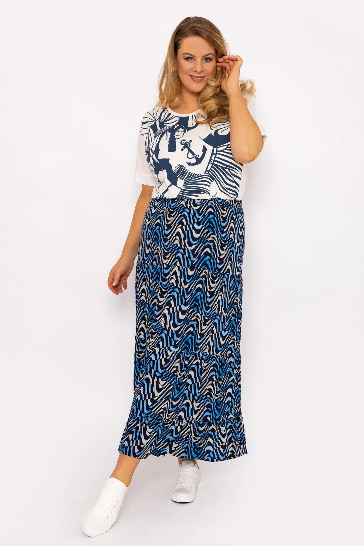 Wave Print Long Skirt in Navy