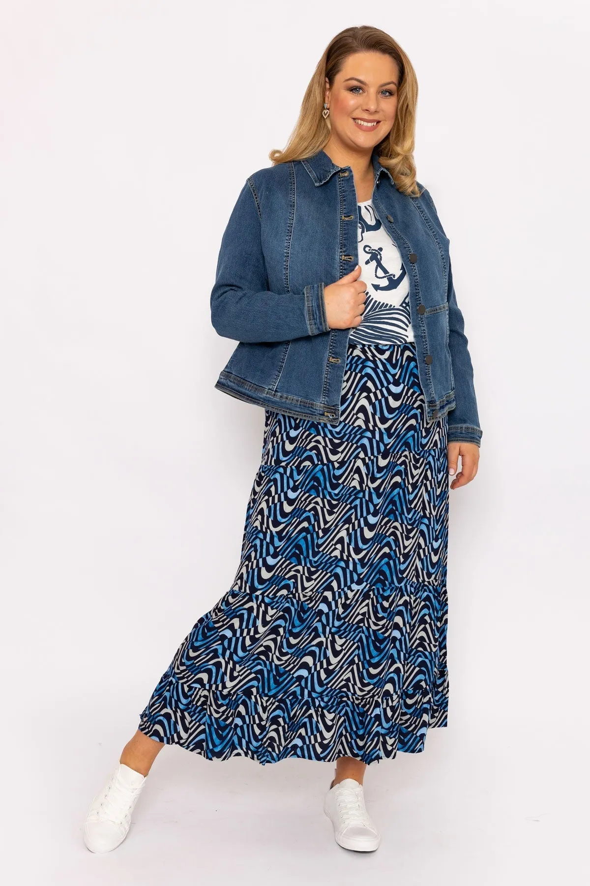 Wave Print Long Skirt in Navy