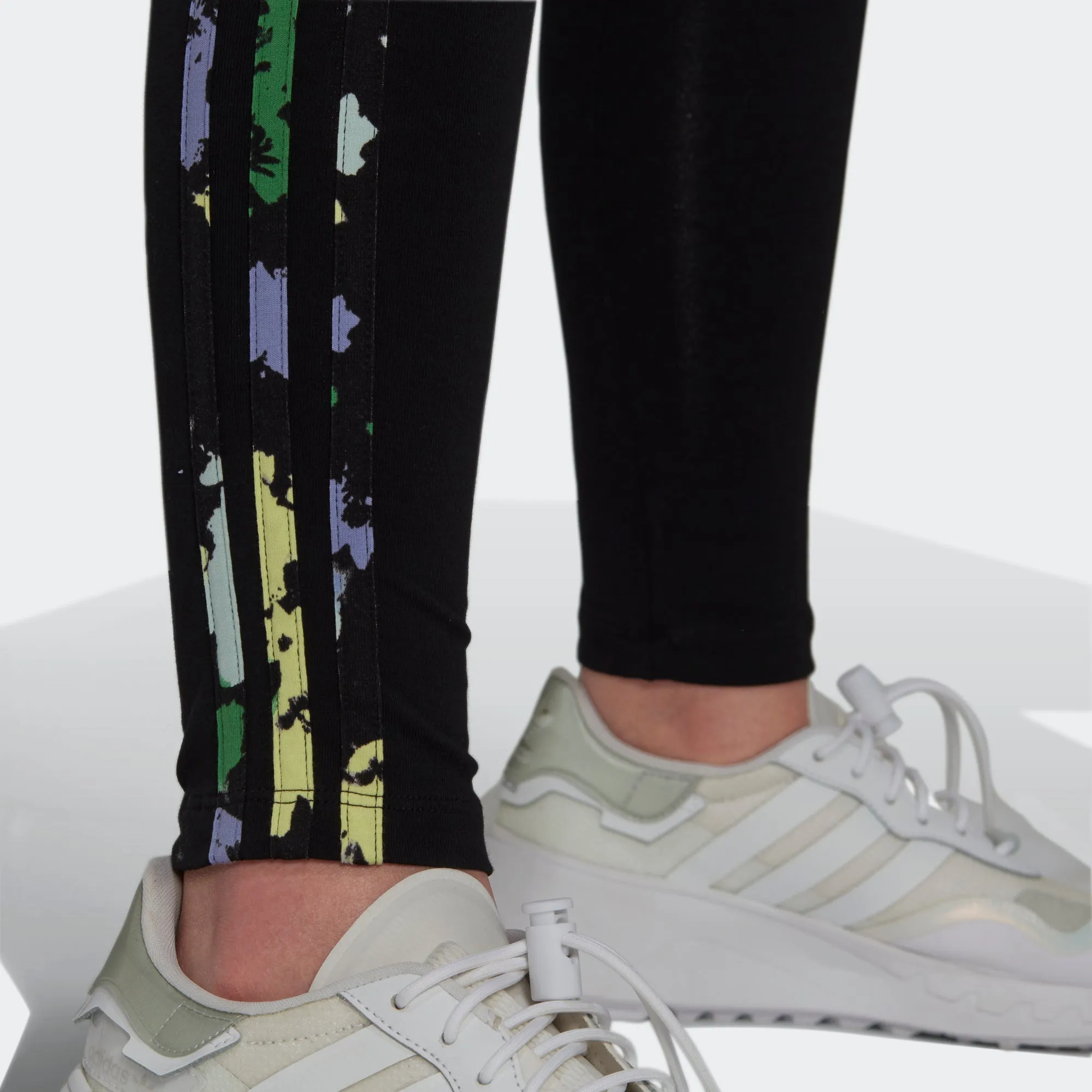 Women’s adidas Originals Floral 3-Stripes Leggings Black